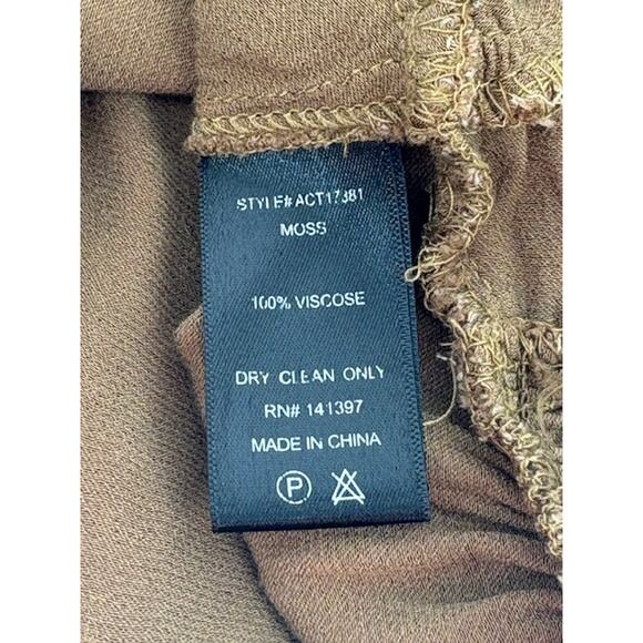 ASTR the Label Cropped Copper V-Neck Twisted Top – Size XS - Picture 5 of 5